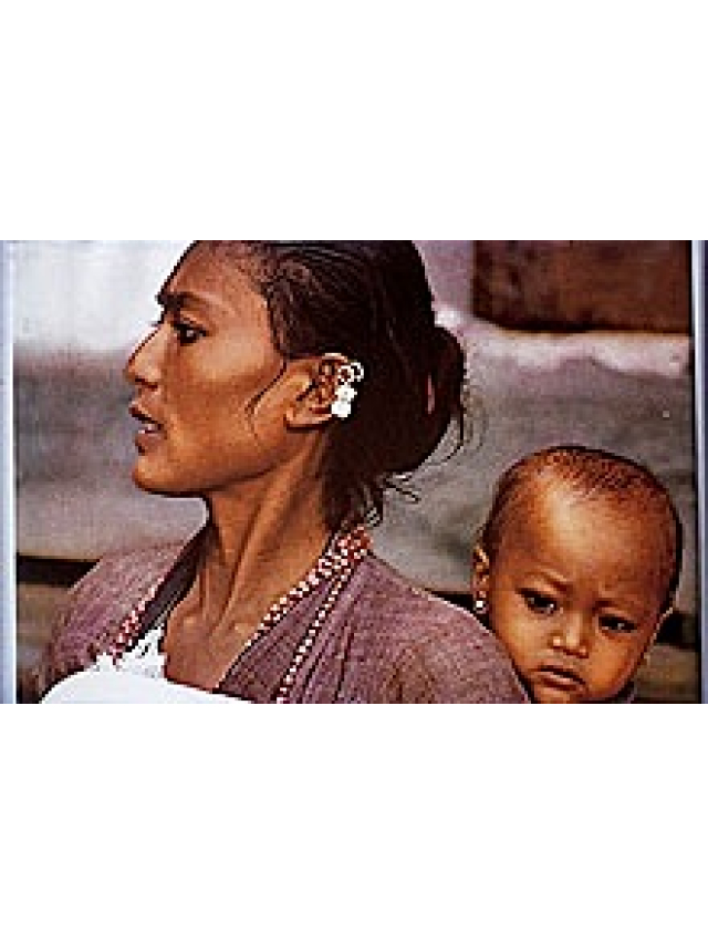 Tibeterin mit Kind